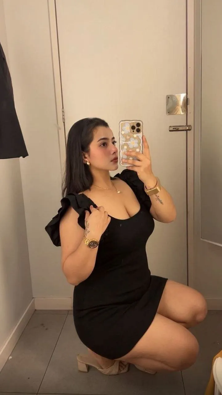 Simran - Corporate Dinner Host
